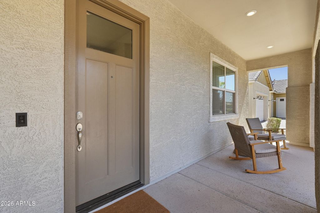 2522 E PLEASANT Lane, Phoenix, AZ 85042 — photo 4