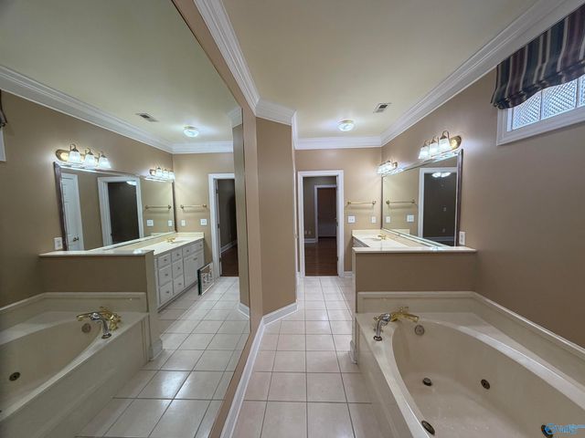 3704 Neches Court, Decatur, AL 35603