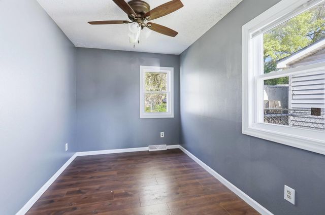 914 S Elsie Avenue, Davenport, IA 52802
