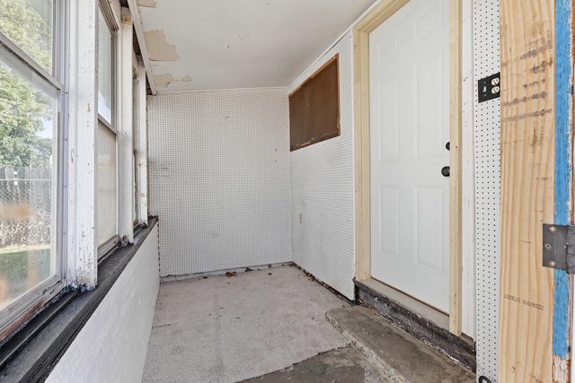 914 S Elsie Avenue, Davenport, IA 52802