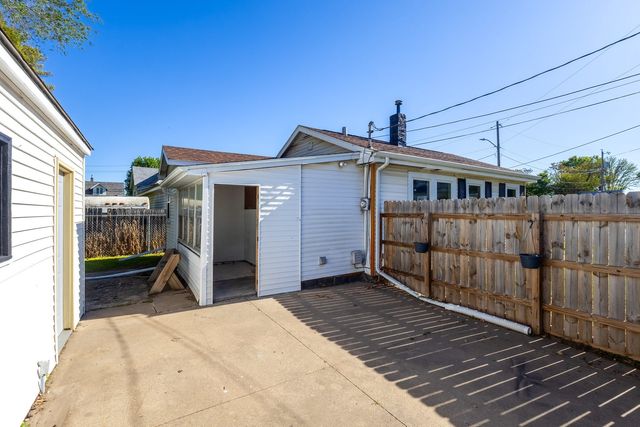 914 S Elsie Avenue, Davenport, IA 52802