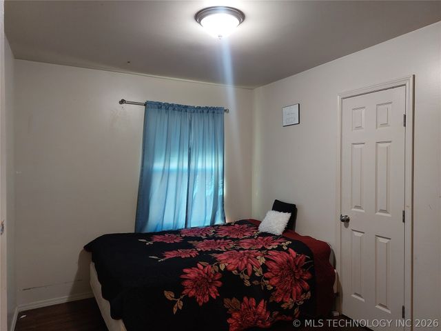 1055 N Canton Avenue, Tulsa, OK 74115