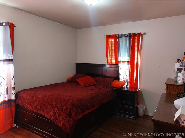 1055 N Canton Avenue, Tulsa, OK 74115