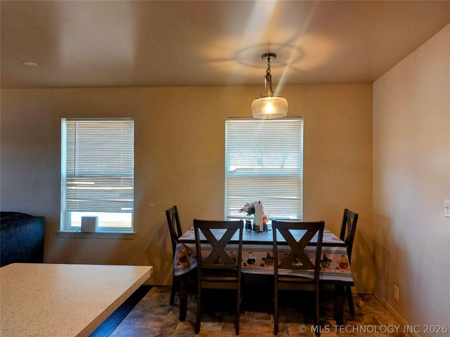 1055 N Canton Avenue, Tulsa, OK 74115