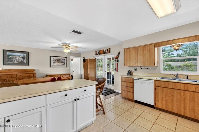 6033 Palm Street, Mims, FL 32754