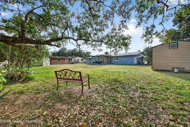 6033 Palm Street, Mims, FL 32754