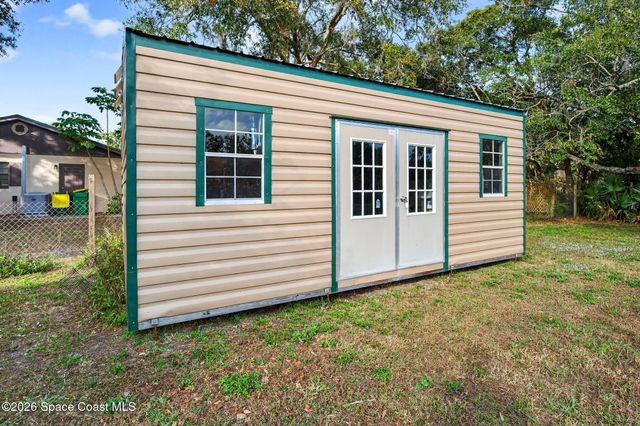 6033 Palm Street, Mims, FL 32754