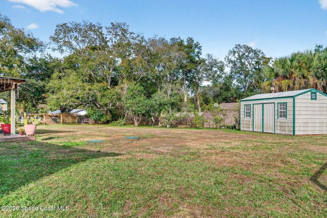 6033 Palm Street, Mims, FL 32754