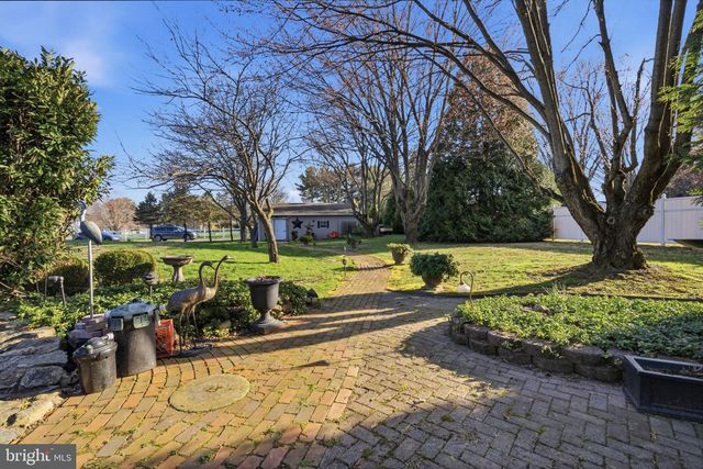 94 GREEN LN, Nottingham, PA 19362