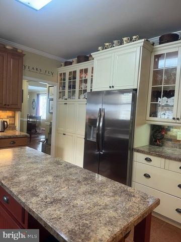 94 GREEN LN, Nottingham, PA 19362