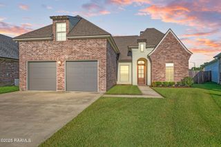106 Portside Drive, Broussard, LA 70518
