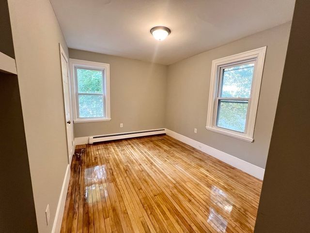 12 Saari Pkwy 1, Fitchburg, MA 01420