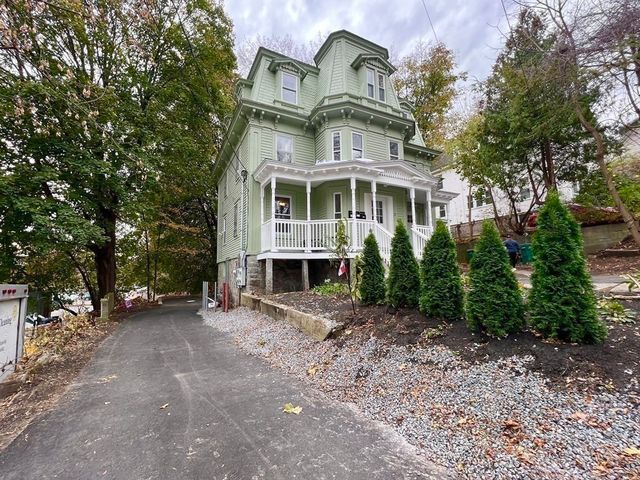 12 Saari Pkwy 1, Fitchburg, MA 01420