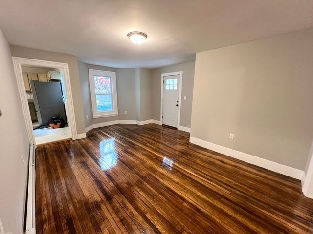 12 Saari Pkwy 1, Fitchburg, MA 01420