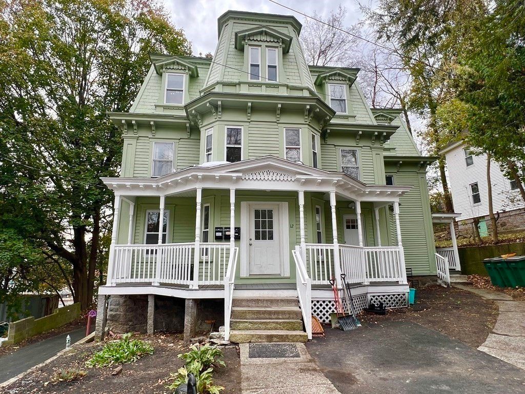 12 Saari Pkwy 1, Fitchburg, MA 01420
