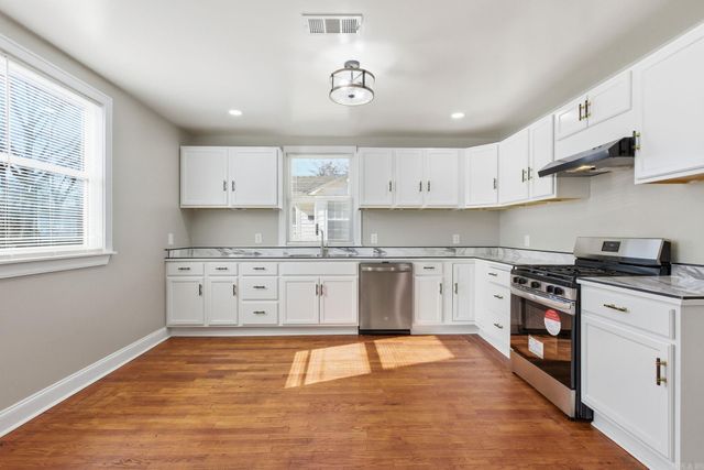 1703 W 19Th Street, North Little Rock, AR 72114