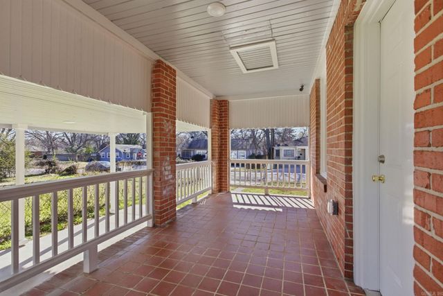 1703 W 19Th Street, North Little Rock, AR 72114