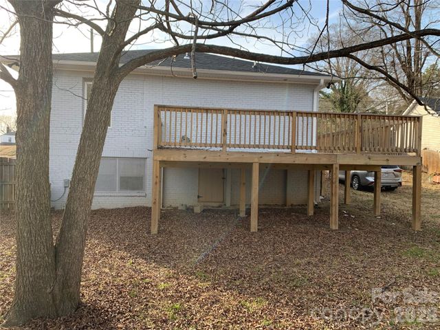 1020 Concord Avenue, Monroe, NC 28110