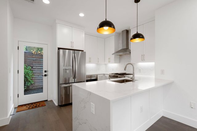 1204 W 51st ST 2, Austin, TX 78756