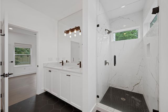 1204 W 51st ST 2, Austin, TX 78756
