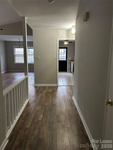 506 Fence Post Lane, Matthews, NC 28105