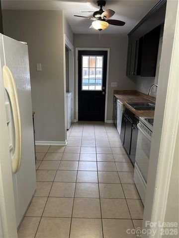 506 Fence Post Lane, Matthews, NC 28105