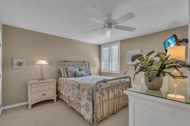 6263 MIDNIGHT PASS ROAD 105, Sarasota, FL 34242