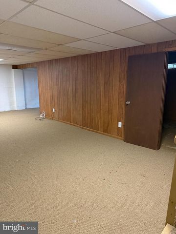 24 BALTUSROL CT, Dover, DE 19904