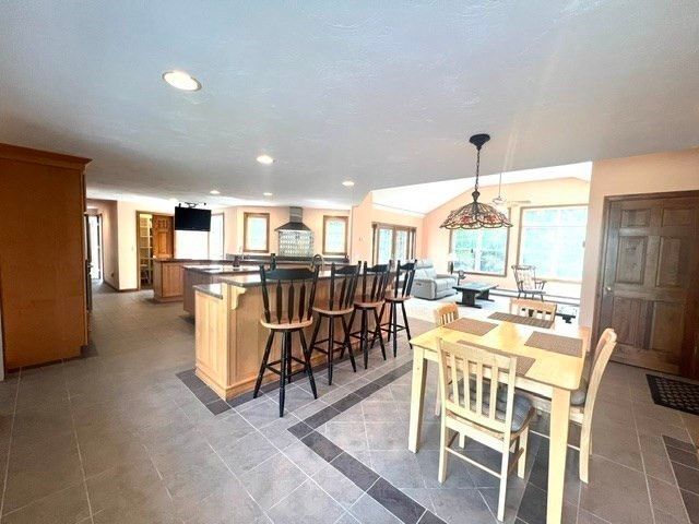 38 Bayberry Dr, Westport, MA 02790