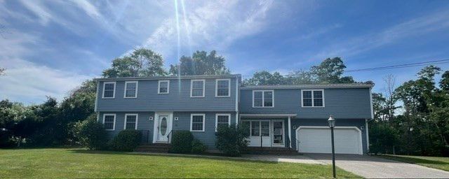 38 Bayberry Dr, Westport, MA 02790
