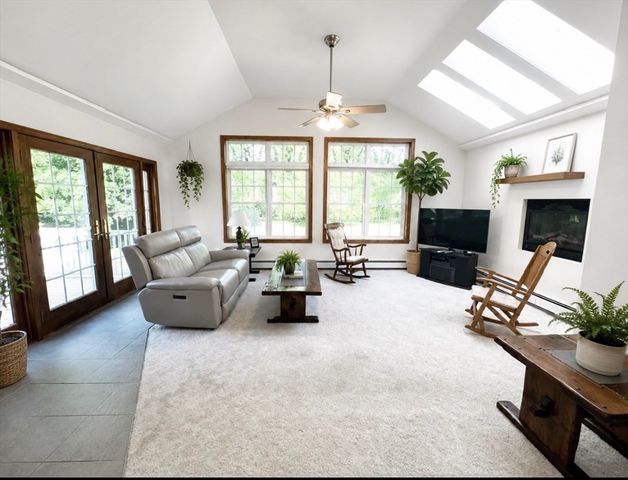 38 Bayberry Dr, Westport, MA 02790