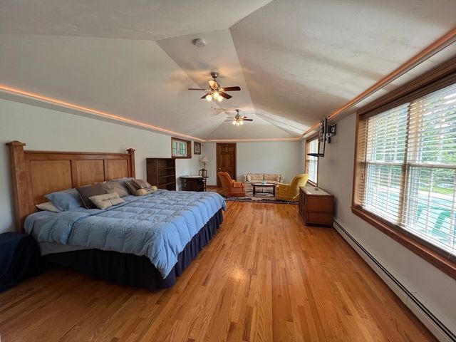 38 Bayberry Dr, Westport, MA 02790