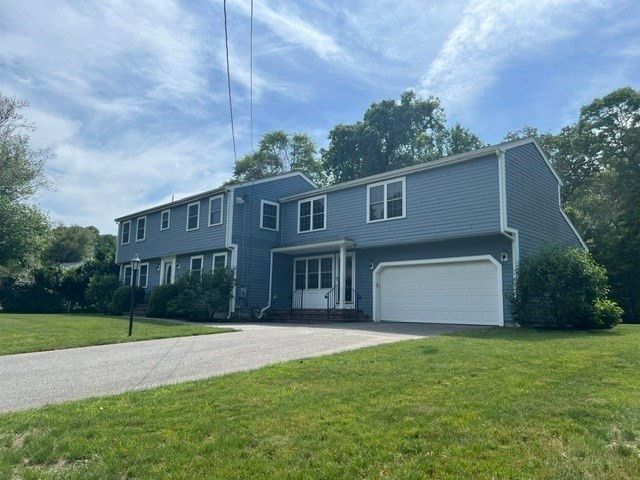 38 Bayberry Dr, Westport, MA 02790