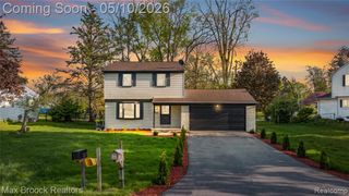 1874 Hopkins Drive, Wixom, MI 48393