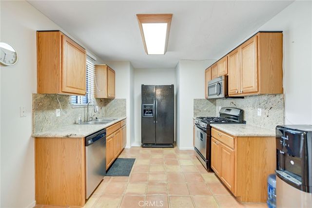 2297 Nicola W, Palm Springs, CA 92262