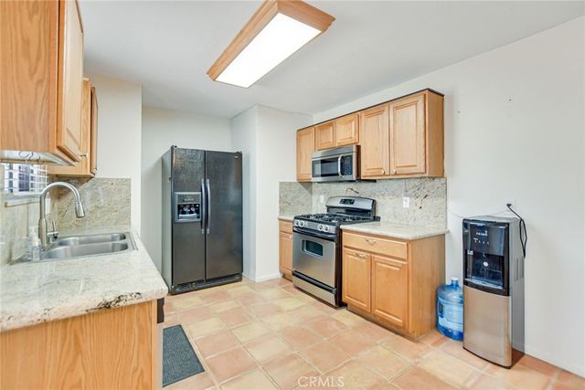 2297 Nicola W, Palm Springs, CA 92262