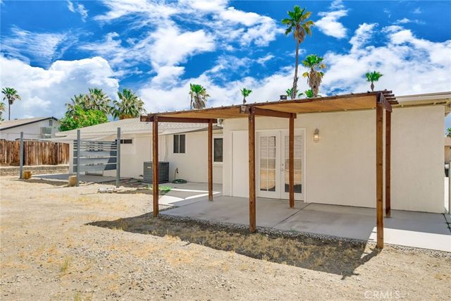 2297 Nicola W, Palm Springs, CA 92262