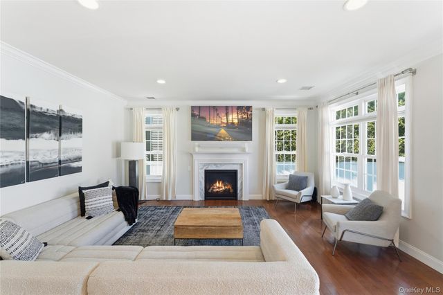 3483 Frederick Street, Oceanside, NY 11572