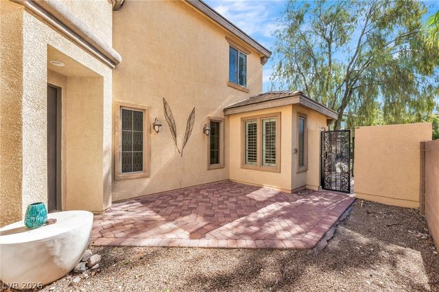 8221 SWALLOW FALLS Street, North Las Vegas, NV 89085