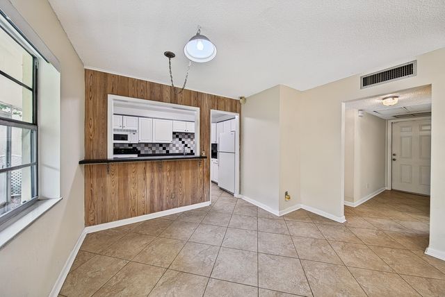 3004 NW 69th Court 1d, Fort Lauderdale, FL 33309