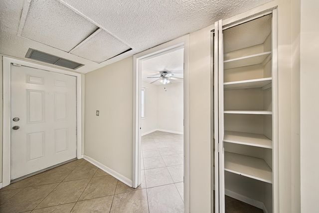 3004 NW 69th Court 1d, Fort Lauderdale, FL 33309