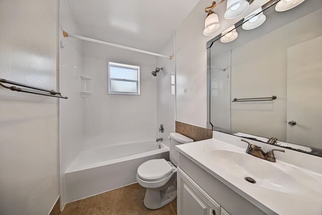 3004 NW 69th Court 1d, Fort Lauderdale, FL 33309