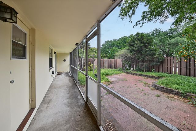 3004 NW 69th Court 1d, Fort Lauderdale, FL 33309