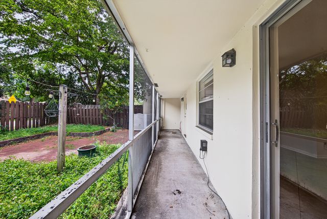 3004 NW 69th Court 1d, Fort Lauderdale, FL 33309