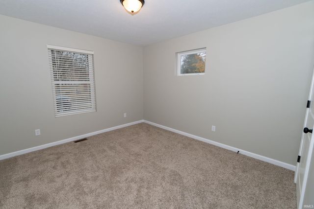 455 James St, Elkhart, IN 46516