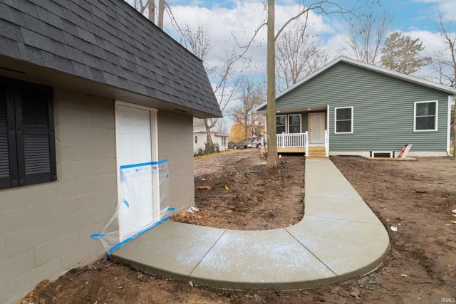 455 James St, Elkhart, IN 46516