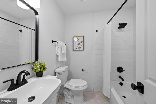 2824 MARYLAND AVE, Baltimore, MD 21218