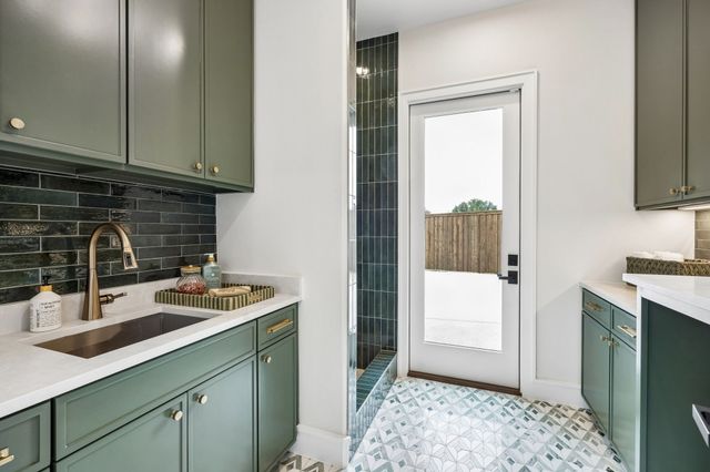 7272 Tangleglen Place, Dallas, TX 75248