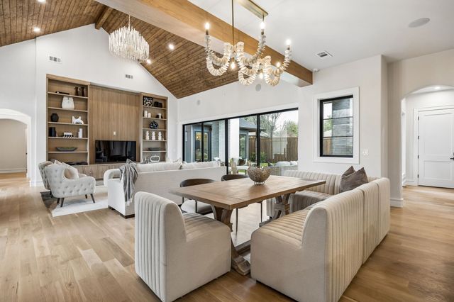 7272 Tangleglen Place, Dallas, TX 75248