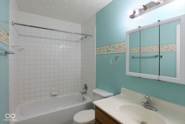 6370 Commons Drive, Indianapolis, IN 46254